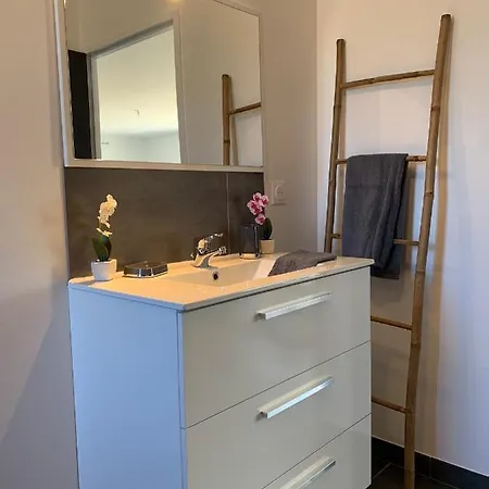 La Goulette Du Vary Сasa de vacaciones *